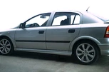 Бічні пороги HB (під фарбування) для Opel Astra G classic 1998-2012 рр - 2