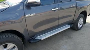 Бокові пороги Allmond Grey (2 шт., алюміній) для Toyota Hilux 2015- рр - 1