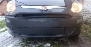 Зимова решітка (EVO, Punto) Глянцева для Fiat Punto Grande/EVO 2006-2018 рр