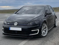 Пороги (ABS-пластик) для Volkswagen Golf 7/E-Golf