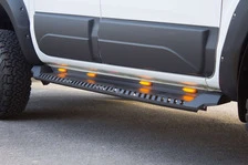 Бокові пороги Dakar V1 з LED (2 шт, метал) для Toyota Hilux 2015- рр