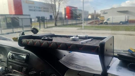 Полиця на панель (Чорна з червоною ниткою) для Volkswagen LT 1995-2006 рр