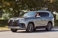 Комплект обвісів F-Sport для Lexus LX 500d/600