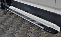 Бокові пороги Line (2 шт, алюміній) Середня база для Man TGE