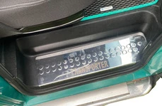 Накладки на внутрішні пороги тип-4 (сталь) 3 штуки для Volkswagen T4 Transporter