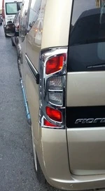 Накладка на стопи з вигином (2 шт, пласт) для Fiat Fiorino/Qubo