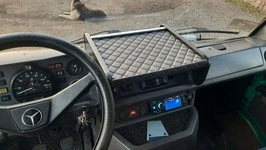 Полиця на панель (Сіра з сірою ниткою) для Mercedes T1 (207-410)