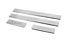 Молдинг на двері (4 шт, ABS) для Nissan Navara 2006-2015 рр