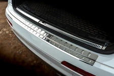 Накладка на задній бампер Carmos (нерж) для Ауди Q7 2015- рр