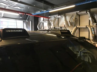 Вставки на дах із LED (2 шт, під фарбування) для Volkswagen Amarok 2010-2022 рр