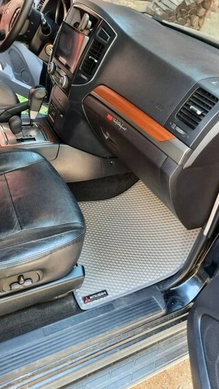 Килимки EVA (сірі) для Mitsubishi Pajero Wagon III