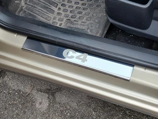 Накладки на пороги Carmos (нерж) для Citroen C-4 2004-2010 рр