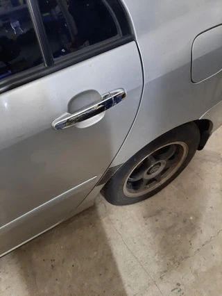 Накладки на ручки (4 шт) Carmos - турецька сталь для Toyota Corolla 2002-2007 рр