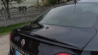 Спойлер LIP (Sunplex, чорний) (125,4см *7,2см) для Renault Fluence 2009-2016 рр