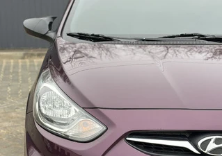 Накладки на дзеркала із вирізом під поворот BMW-style (2 шт) для Hyundai Accent 2011-2017 рр