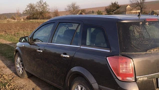 Зовнішня окантовка стекол (нерж) Sedan, OmsaLine - Італійська нержавійка для Opel Astra H 2004-2013 рр