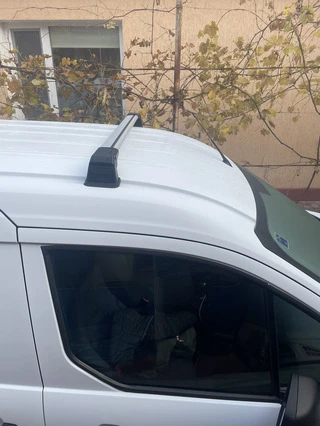 Поперечены в штатні місця під ключ (2 шт) для Ford Courier 2014-2023 рр