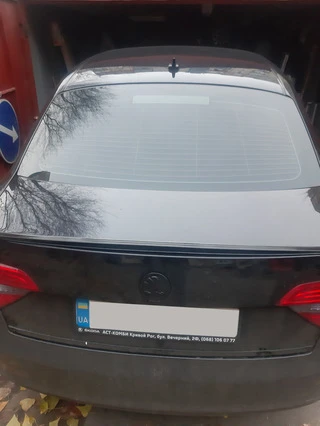 Спойлер LIP (Sunplex, чорний) (115,8см * 6,3см) для Skoda Superb 2009-2015 рр