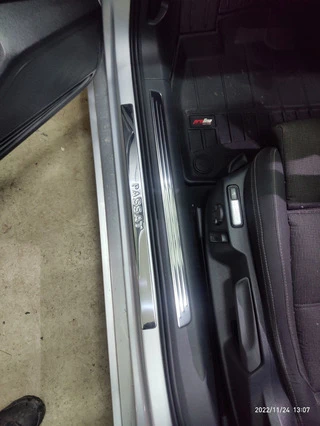 Накладки на дверні пороги OmsaLine тип 1 (4 шт, нерж) для Volkswagen Passat B8 2015-2023 рр