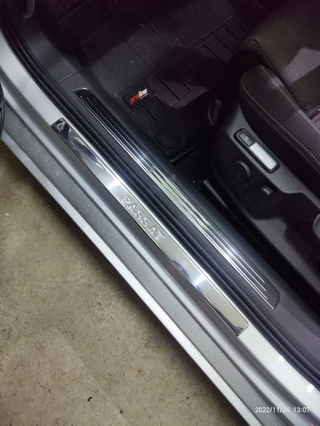 Накладки на дверні пороги OmsaLine тип 1 (4 шт, нерж) для Volkswagen Passat B8 2015-2023 рр