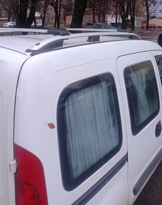 Перемички на рейлінги під ключ (2 шт) Чорний для Renault Kangoo 1998-2008 рр