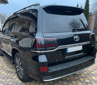 Задні ліхтарі 2016-2021 (Sequential Red) для Toyota Land Cruiser 200