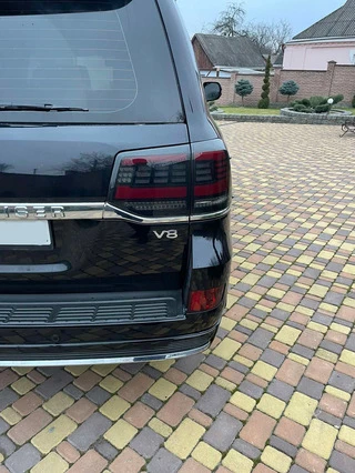 Задні ліхтарі 2016-2021 (Sequential Red) для Toyota Land Cruiser 200