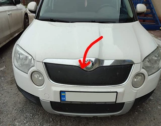 Зимова накладка на решітку (верхня, 2009-2013) Матова для Skoda Yeti рр