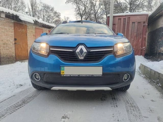 Зимова нижня накладка на решітку (2013-2017) Матова для Renault Sandero рр