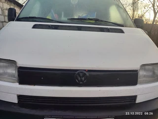 Зимова верхня накладка на решітку Матова на пряму морду для Volkswagen T4 Transporter