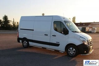 Бічні труби BB002 (2 шт., нерж.) Середня база для Opel Movano 2010-2021 рр