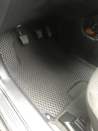 Килимки EVA (чорні) для Kia Sportage 2004-2010 рр