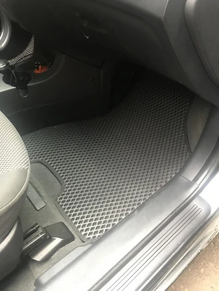 Килимки EVA (чорні) для Kia Sportage 2004-2010 рр