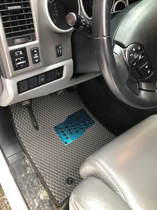 Поліуретанові килимки 3 ряди (EVA, чорні) Середній ряд - підлокітник для Toyota Sequoia 2007-2022рр