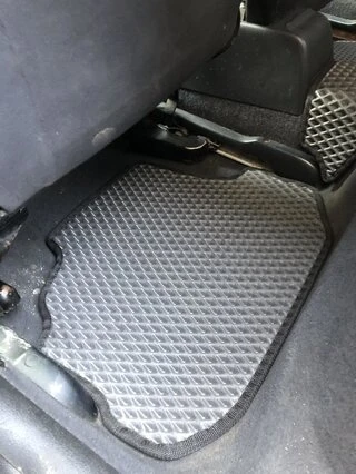 Килимки EVA (чорні) 2 шт, передні для Volkswagen Caddy 2010-2015 рр