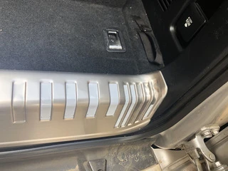 Накладка на задній внутрішній поріг (для 7 місний) для Toyota Land Cruiser Prado 150