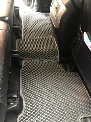 Килимки EVA (чорні) 7 місцевий, 2010-2013 для Lexus GX460