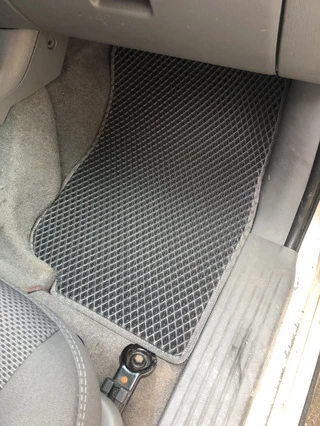 Килимки EVA (чорні) для Toyota Hilux 2006-2015 рр