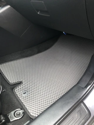 Килимки EVA V2 (чорні) для Kia Sportage 2010-2015 рр