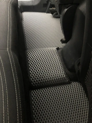 Килимки EVA V2 (чорні) для Kia Sportage 2010-2015 рр