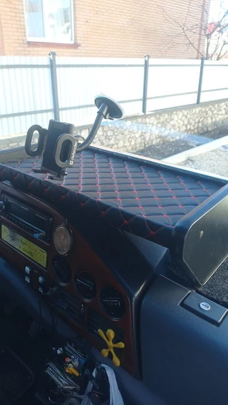 Полиця на панель (1995-2000, Чорна з червоною ниткою) TDI (на панель) для Mercedes Sprinter W901/902/903/904/905 рр