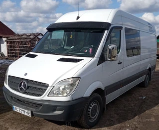 Козирок на лобове скло на рамі V2 (чорний глянець, 5мм) для Mercedes Sprinter W906 2006-2018 рр