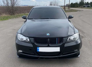 Універсальна передня лип накладка Niken Black (ABS)