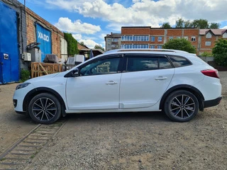 Накладки на арки (8 шт, чорні) HB &ndash; метал для Renault Megane III 2009-2016 рр