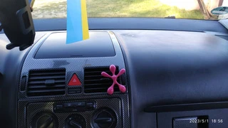 Накладки на панель Карбон для Volkswagen Touran 2003-2010 рр