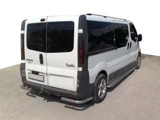 Задні куточки AK003 (нерж) для Nissan Primastar 2002-2014 рр