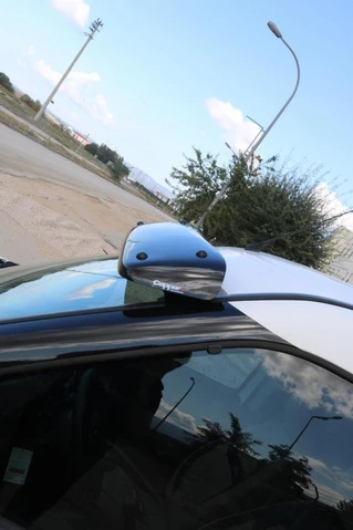 Козирьок на лобове скло (чорний глянець, 5мм) для Opel Combo 2012-2018 рр