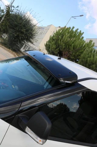 Козирьок на лобове скло (чорний глянець, 5мм) для Opel Combo 2012-2018 рр