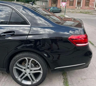 Спойлер LIP (Sunplex, чорний) (130,5см* 5,8см) для Mercedes E-сlass W212 2009-2016рр