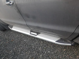 Бокові пороги Mevsim Grey (2 шт., Алюміній) для Volkswagen Amarok 2010-2022 рр